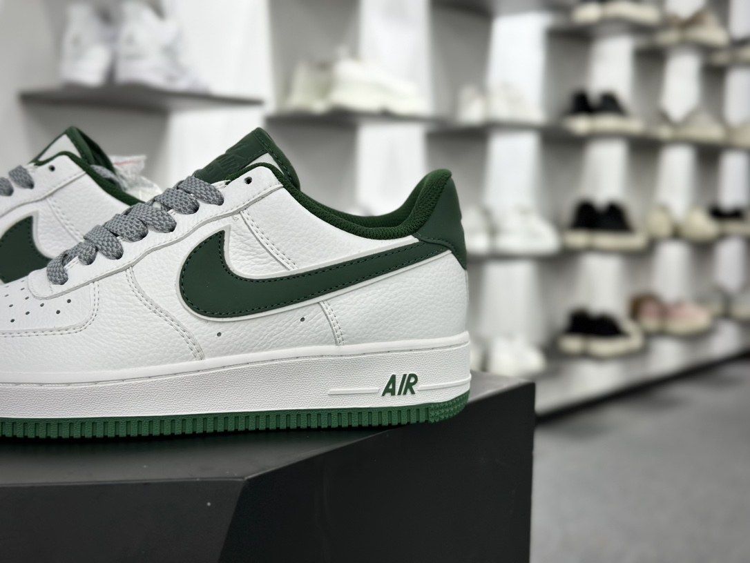 耐克Nike Air Force 1 Low Premium PE”Four Horsemen”空军一号经典板鞋“皮革白深绿四骑士”FB9128-100