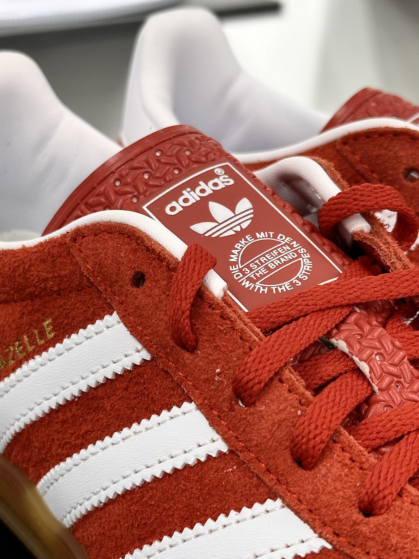 阿迪达斯Adidas Originals Handball SPZL 手球运动员系列百搭休闲运动板鞋“翻毛桔红白生胶底”IQ8718