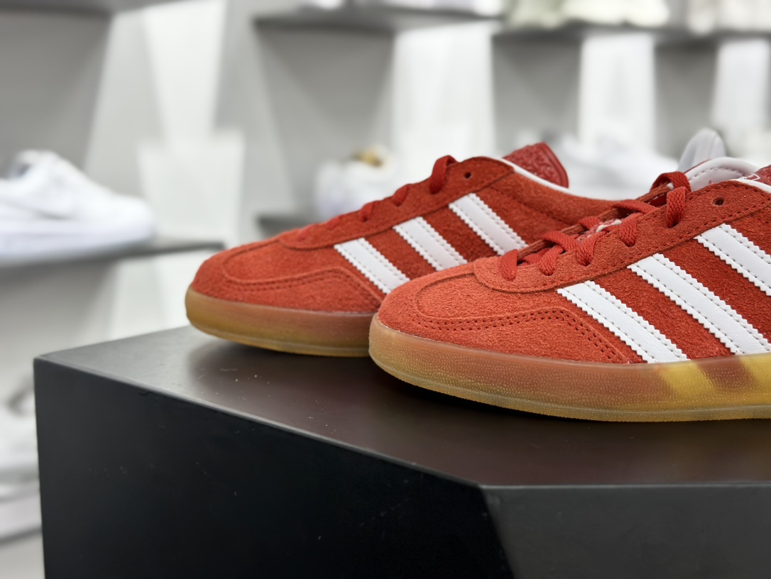 阿迪达斯Adidas Originals Handball SPZL 手球运动员系列百搭休闲运动板鞋“翻毛桔红白生胶底”IQ8718