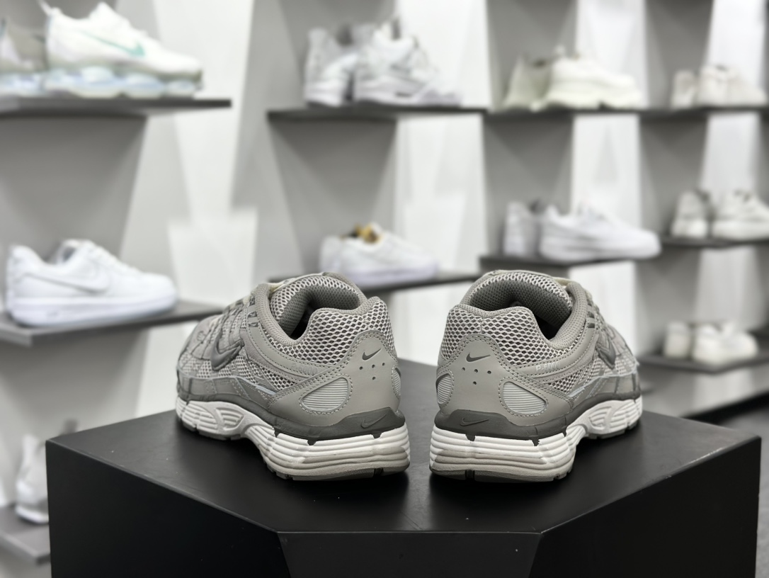 耐克Nike P-6000 Premium”Flat Pewter Light Iron ”系列低帮复古老爹风休闲运动舒适慢跑鞋 “岩石灰铁灰”FN6837-012