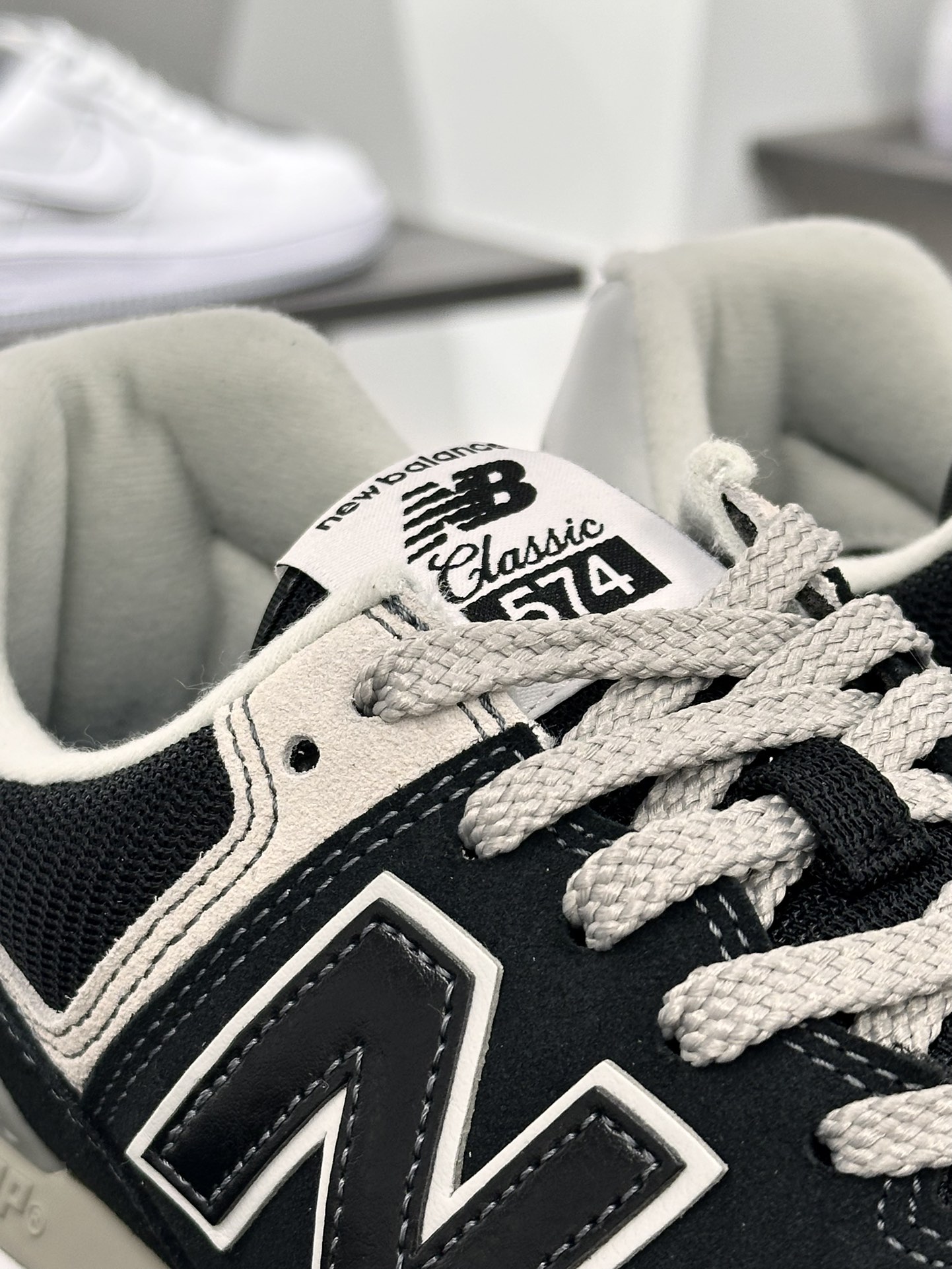 NB新百伦New Balance ML574系列低帮经典复古休闲运动慢跑鞋“翻毛黑灰”ML574EVB