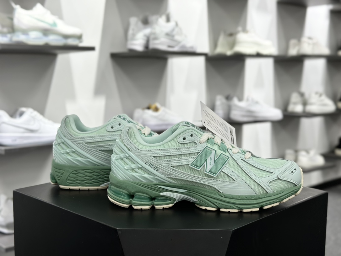 NB新百伦New Balance M1906R”Pastel Pack”系列低帮复古老爹风休闲运动慢跑鞋“浅玉绿”M1906RZC