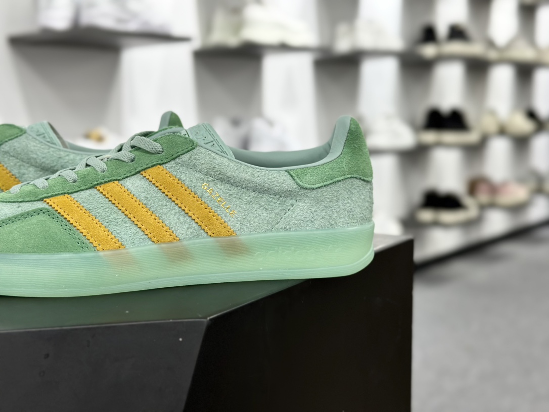 阿迪达斯Adidas Gazelle Indoor Trainers 羚羊内训系列低帮板鞋“西瓜绿薄荷果冻底”IG6783