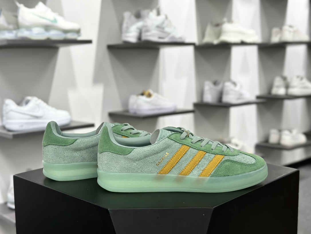 阿迪达斯Adidas Gazelle Indoor Trainers 羚羊内训系列低帮板鞋“西瓜绿薄荷果冻底”IG6783