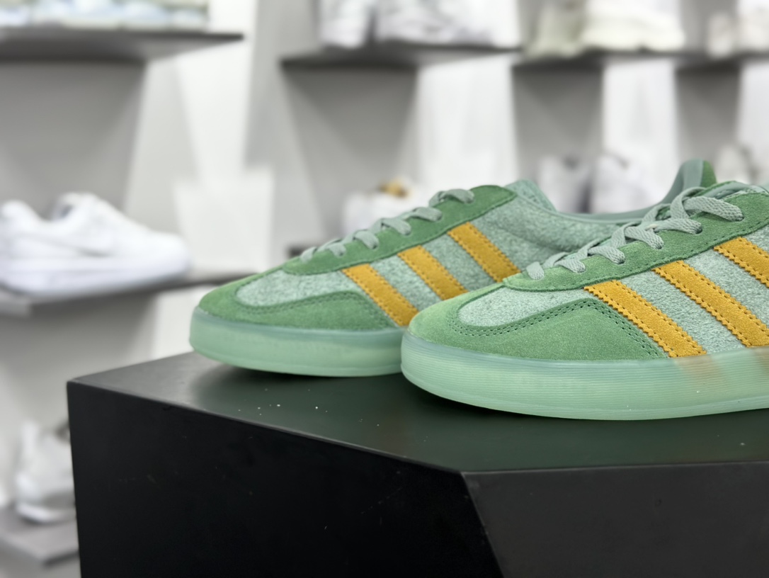 阿迪达斯Adidas Gazelle Indoor Trainers 羚羊内训系列低帮板鞋“西瓜绿薄荷果冻底”IG6783