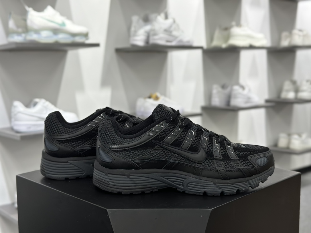 耐克Nike P-6000 Premium”Flat Pewter Light Iron ”系列低帮舒适慢跑鞋 “全黑武士”FQ8732-010