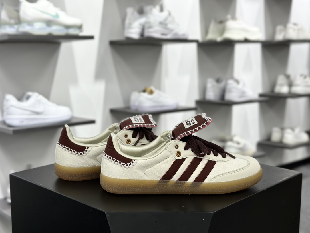 Wales Bonner x Adidas Originals Samba Classic”Pony Tonal”桑巴舞板鞋“联名米白酒红马毛生胶底”IE0586