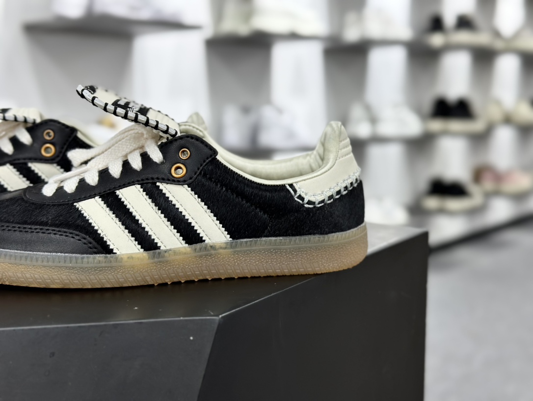 Wales Bonner x Adidas Originals Samba Classic”Pony Tonal”桑巴舞皮革板鞋“联名黑米白马毛生胶底”IE0580