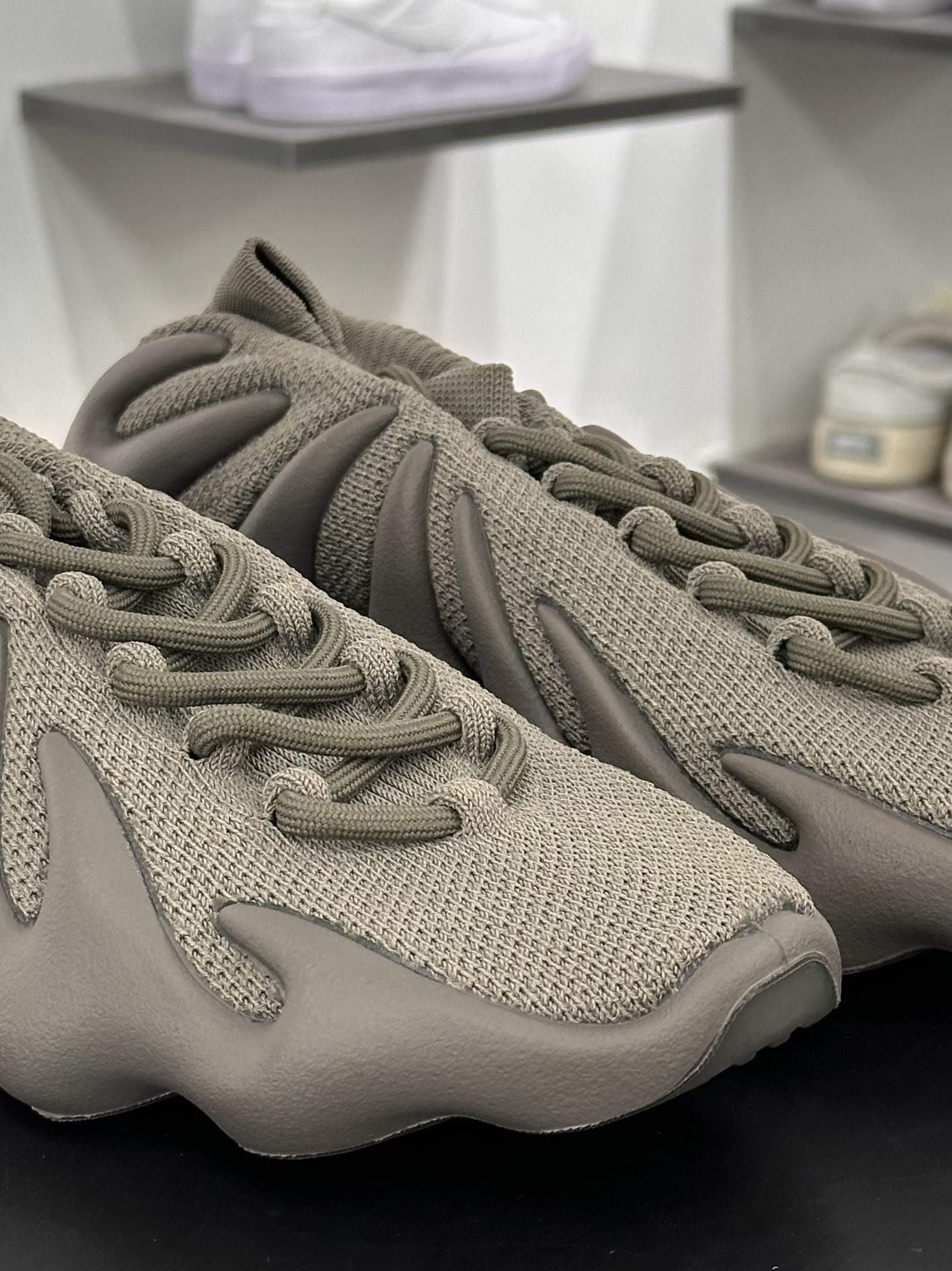 联乘侃爷Kanye West x Adidas Yeezy 450”Stone Flax”八爪袜套式轻便针织透气休闲运动慢跑鞋“亚麻石青”ID1623