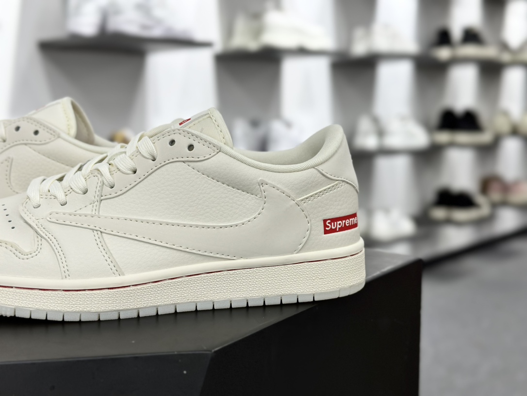 Supreme x Travis Scott x Nike Air Jordan 1 Low OG SP”Supreme”AJ1乔丹一代篮球鞋“TS联名米白红倒钩反光” XY2688-104