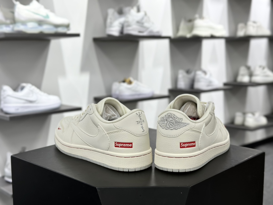 Supreme x Travis Scott x Nike Air Jordan 1 Low OG SP”Supreme”AJ1乔丹一代篮球鞋“TS联名米白红倒钩反光” XY2688-104