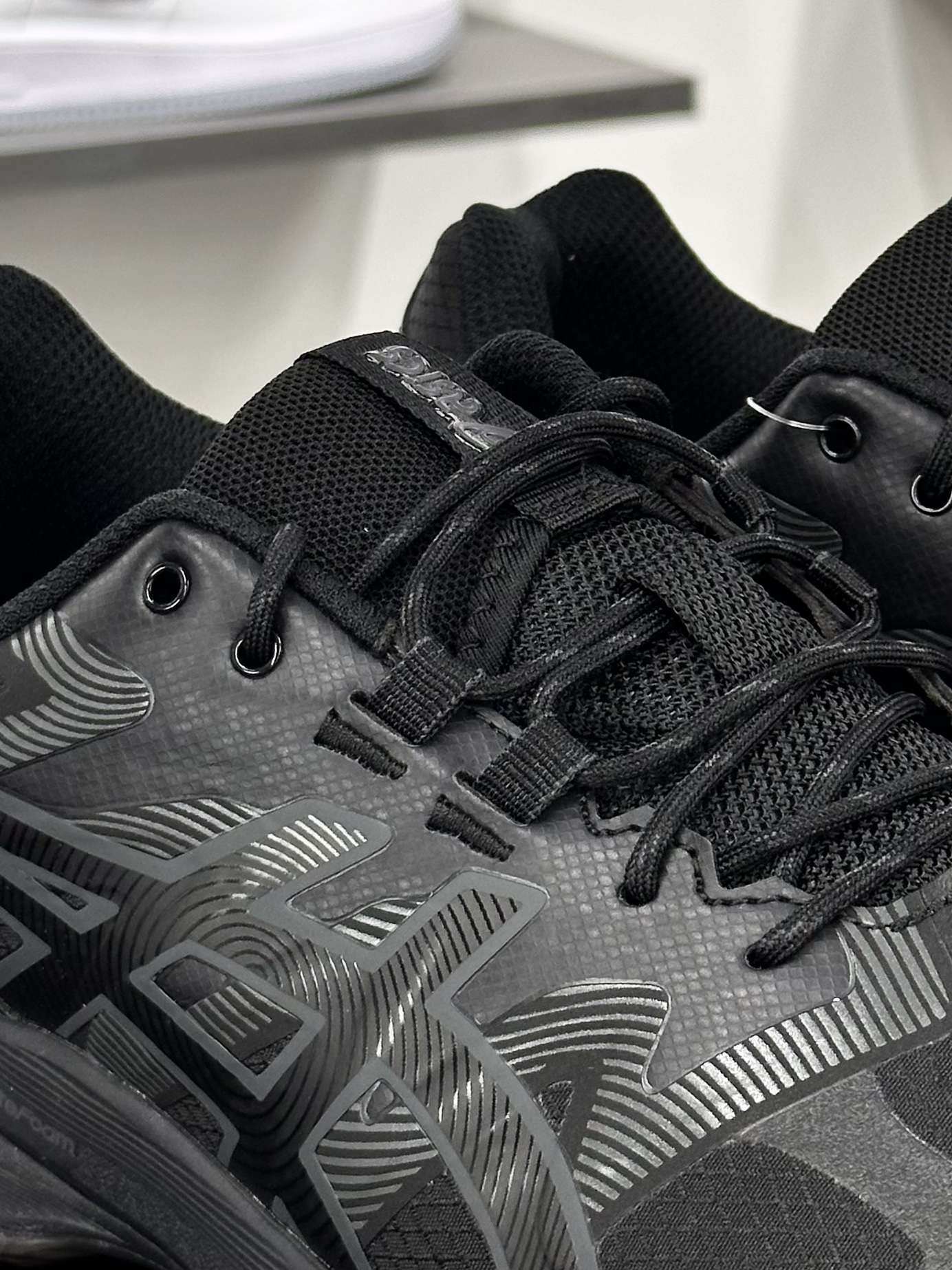 亚瑟士/Asics Gel-Terrain”Triple Black”全地形系列低帮跑步鞋“武士全黑”1203A342-001