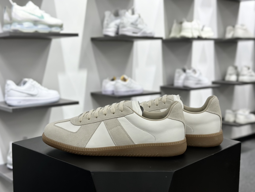 Maison Margiela 22 Classic Replica Leather Low Sneaker 经典小白板鞋“米白灰焦糖底”S57 WS0236 P1895 101