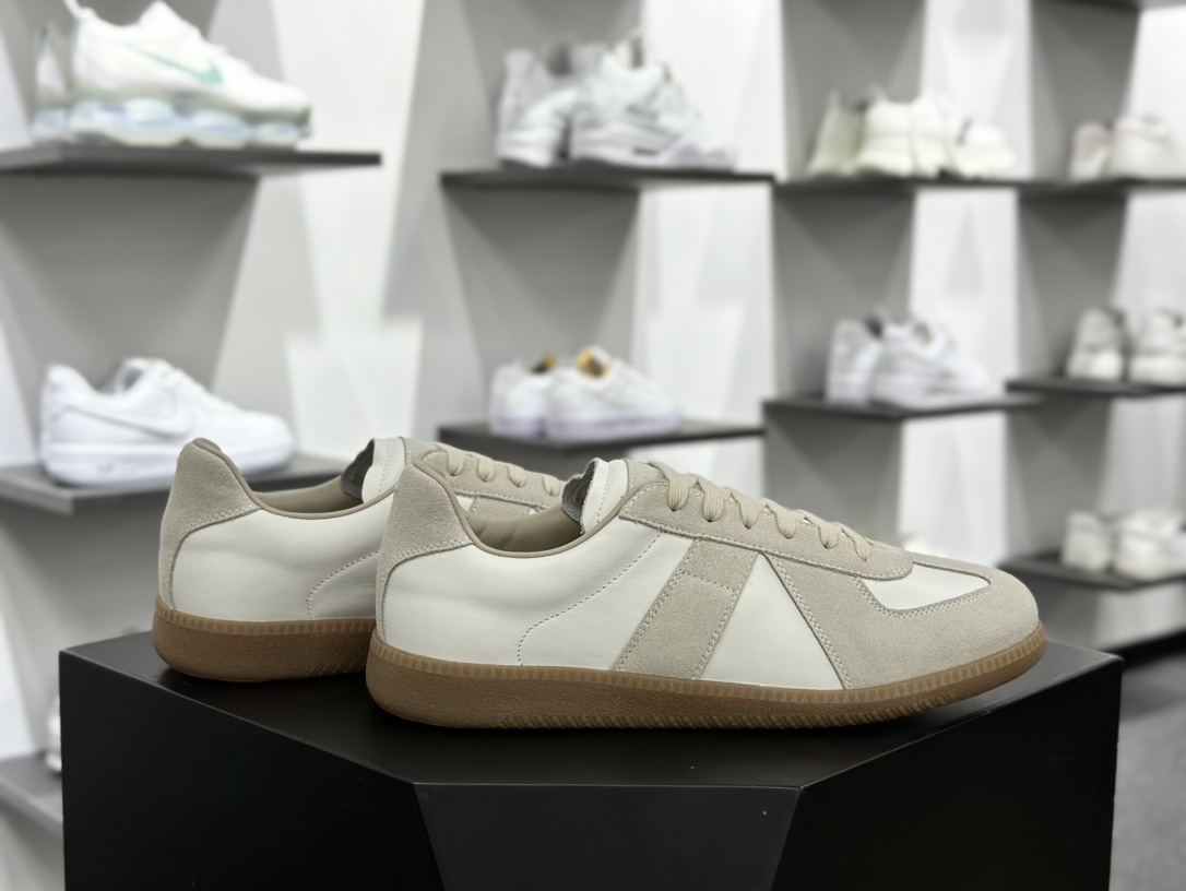 Maison Margiela 22 Classic Replica Leather Low Sneaker 经典小白板鞋“米白灰焦糖底”S57 WS0236 P1895 101