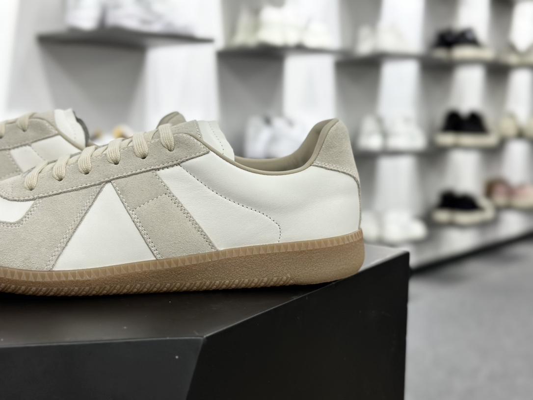 Maison Margiela 22 Classic Replica Leather Low Sneaker 经典小白板鞋“米白灰焦糖底”S57 WS0236 P1895 101