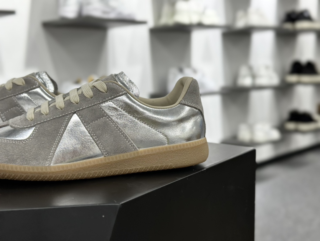 Maison Margiela 22 Classic Replica Leather Low Sneaker 经典绅士板鞋“银灰焦糖底”S37 WS0389 SY0278 961