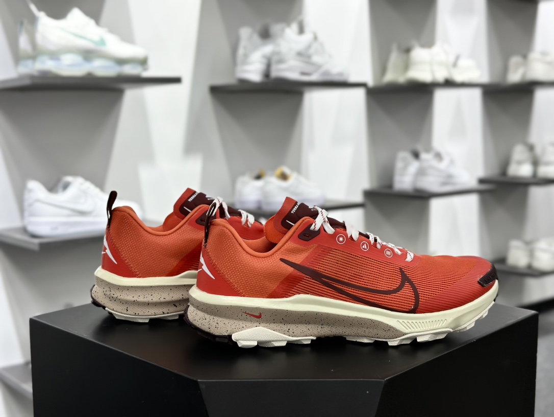 耐克Nike Zoom Terra Kiger 9 Low 泰拉基格9代系列低帮慢跑鞋“网织桔红黑”DR2693-600