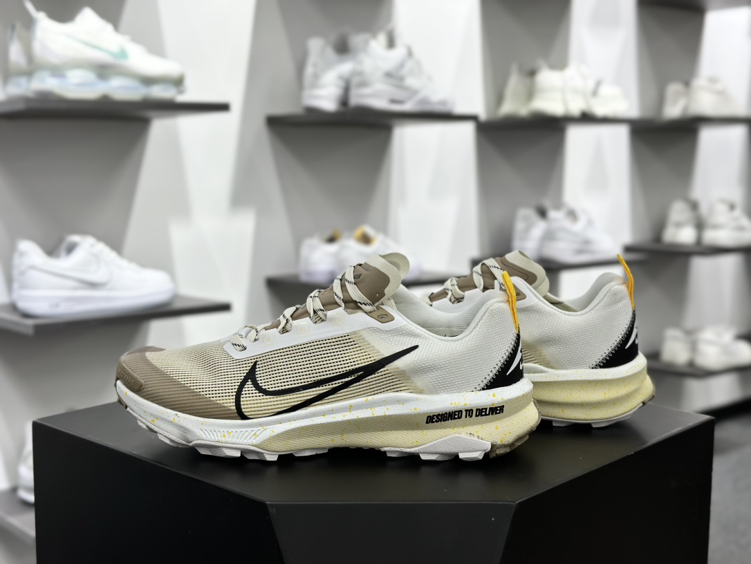 耐克Nike Zoom Terra Kiger 9 Low 泰拉基格9代系列低帮慢跑鞋“网织卡其黄白黑”DR2693-100