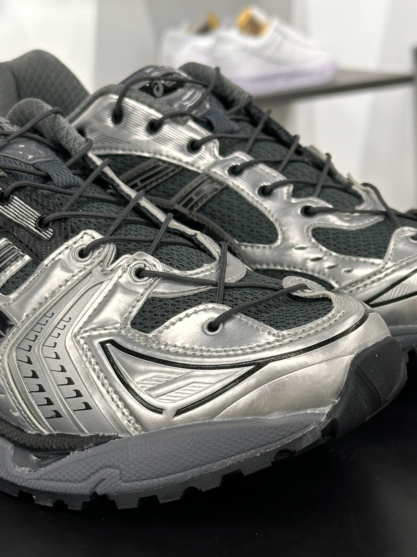 UNAFFECTED x ASICS Gel Kayano 14 ”Infinite Wonders Pack”跑步鞋“联名拼接银黑”1201A922-020