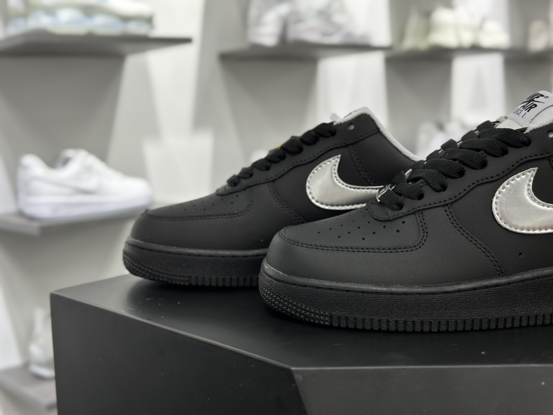 耐克Nike Air Force 1 07 LV8 Low”Black Silver”空军一号系列经典板鞋“黑银玫瑰涂鸦”FQ4296-101