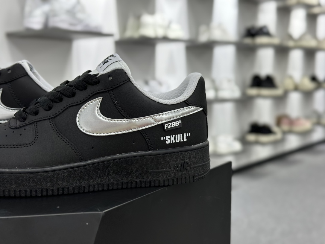 耐克Nike Air Force 1 07 LV8 Low”Black Silver”空军一号系列经典板鞋“黑银玫瑰涂鸦”FQ4296-101