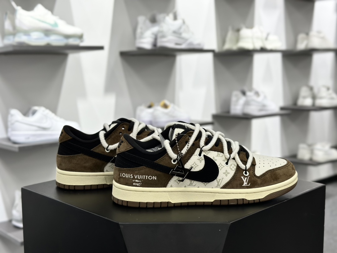 路易威登Louis Vuitton x Nike SB Dunk Low”Black/Beige/LV Monogram”扣篮滑板板鞋“巧克力棕米白夜光LV老花”FC1688-171