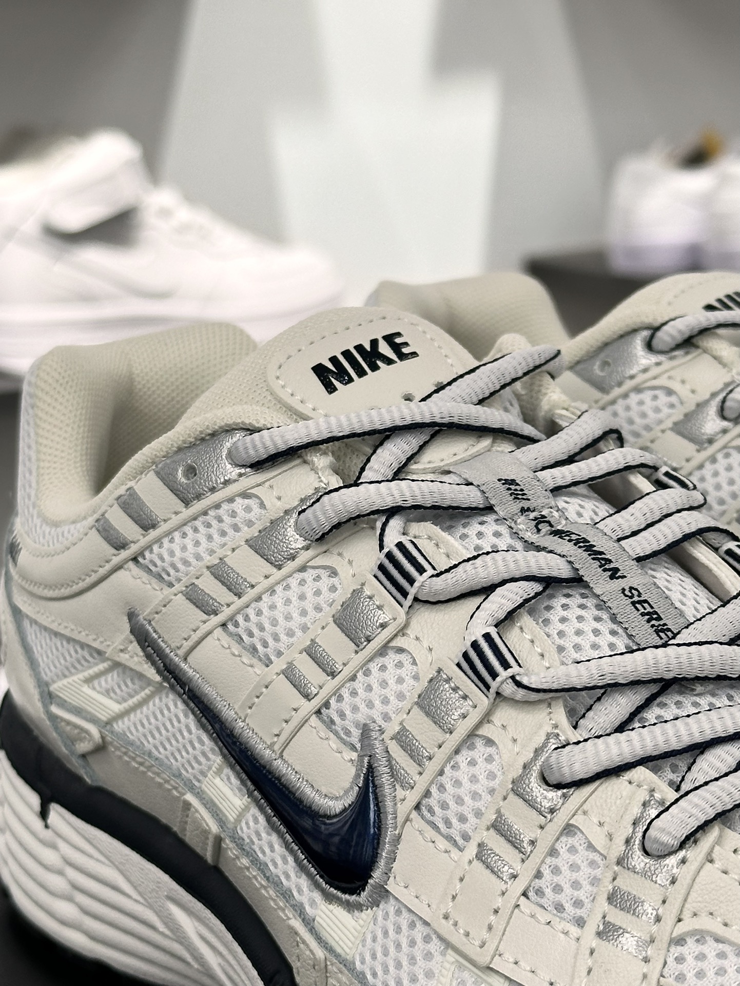 耐克Nike P-6000 Premium”Sail/Wolf Grey”系列低帮慢跑鞋 CD6404-018