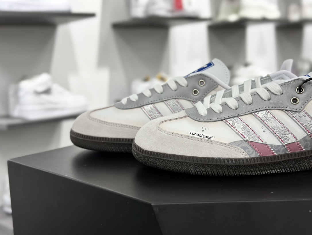 三叶草Adidas Originals Samba OG 桑巴舞系列板鞋“白灰粉摩登微镜涂鸦”B75806