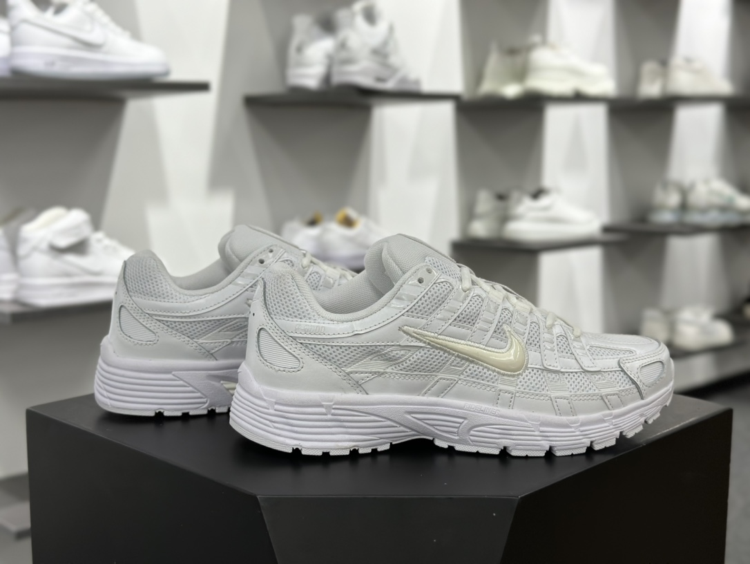 耐克Nike P-6000 Premium”Sail/Wolf Grey”系列低帮慢跑鞋“全白武士”CCD6404-100