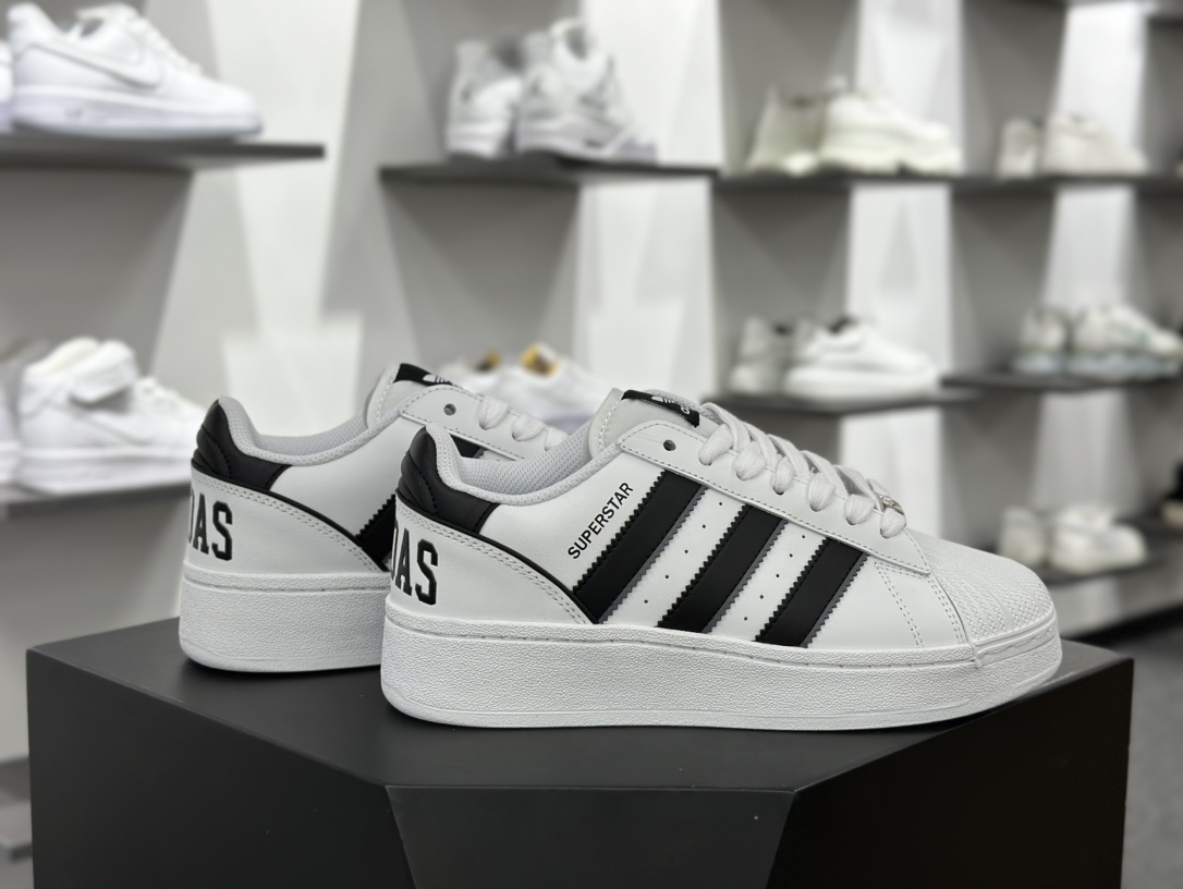 阿迪达斯/三叶草Adidas Originals Superstar XLG 贝壳头系列低帮运动板鞋“皮革白黑深灰字母LOGO”IE0011