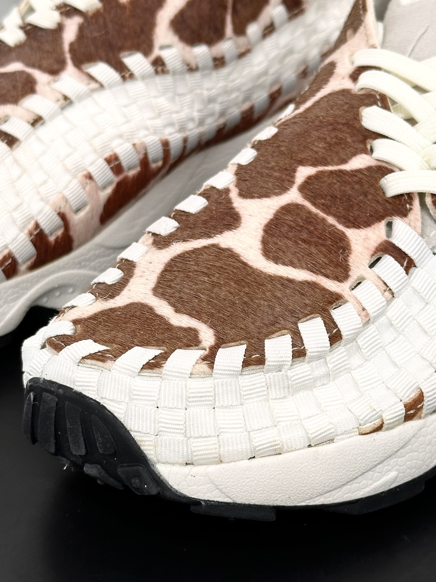 耐克NIKE Air Footscape Woven”Cow Print”足部慢跑鞋“棕米长颈鹿”FB1959-100