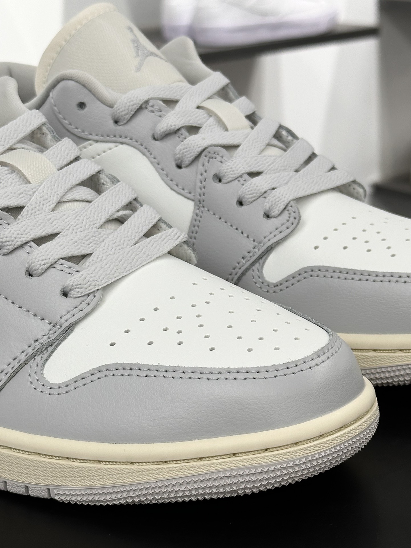 耐克Nike Air Jordan 1 Low”Light Grey/Sail”AJ1乔丹一代篮球鞋“浅灰帆白”DC0774-103