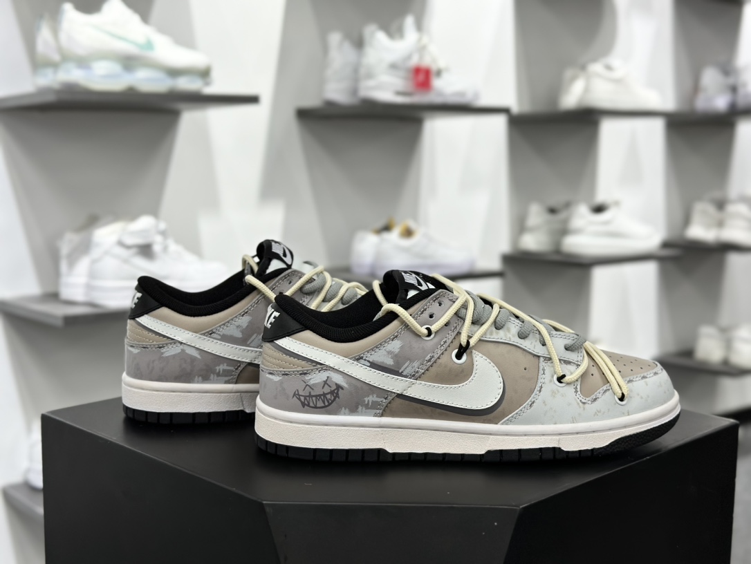 耐克Nike SB Dunk Low Lot”Pudding Milk Tea”扣篮系列低帮板鞋“灰白爱心卡其布丁奶茶绑绳”CW1590-100