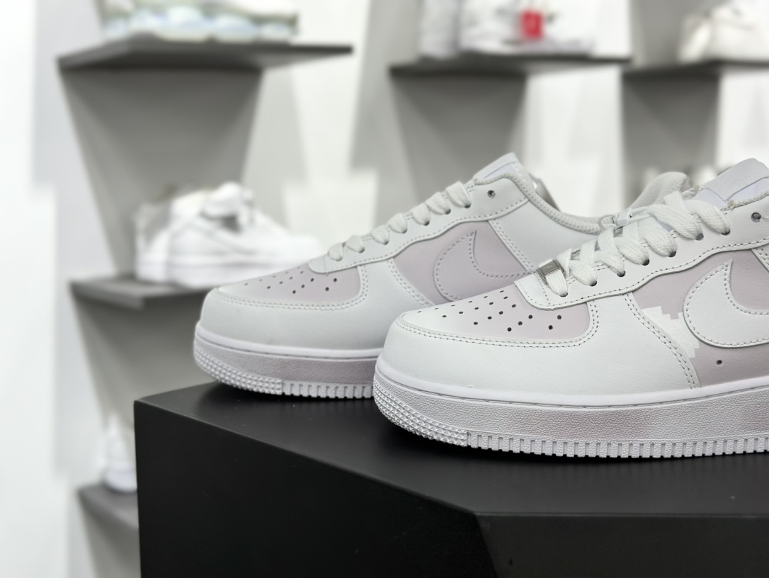 耐克Nike Air Force 1 07 LV8 Low”Valentine's Day”空军一号系列板鞋“白淡粉紫环绕星球爱心涂鸦”CW2288-111