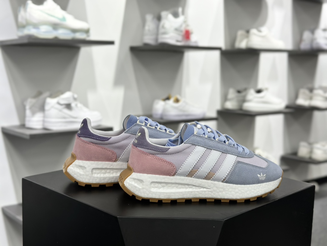 阿迪达斯Adidas Originals Retropy Boost E5 系列复古赛车运动慢跑鞋“浅蓝紫粉白刺绣三叶草”IF6808