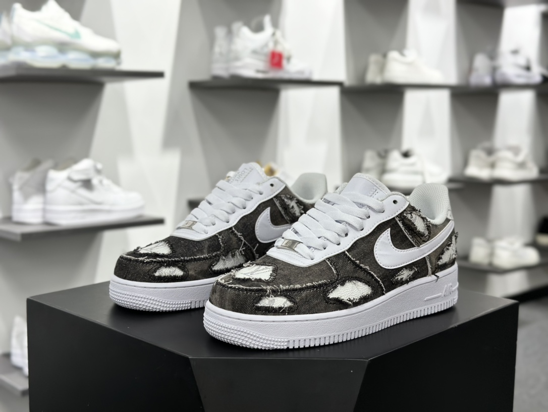 Louis Vuitton x Nike Air Force 1 07 LV8 Low”LV Monogram”空军一号板鞋“磨破牛仔水洗黑灰白”CW2288-111