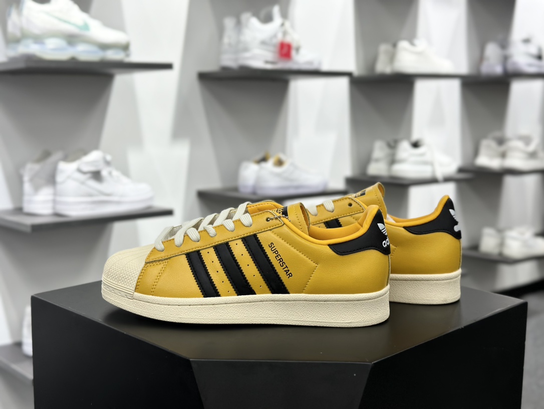 三叶草Adidas Originals Superstar”Yellow Black”经典贝壳头板鞋“皮革黄黑”HQ0498