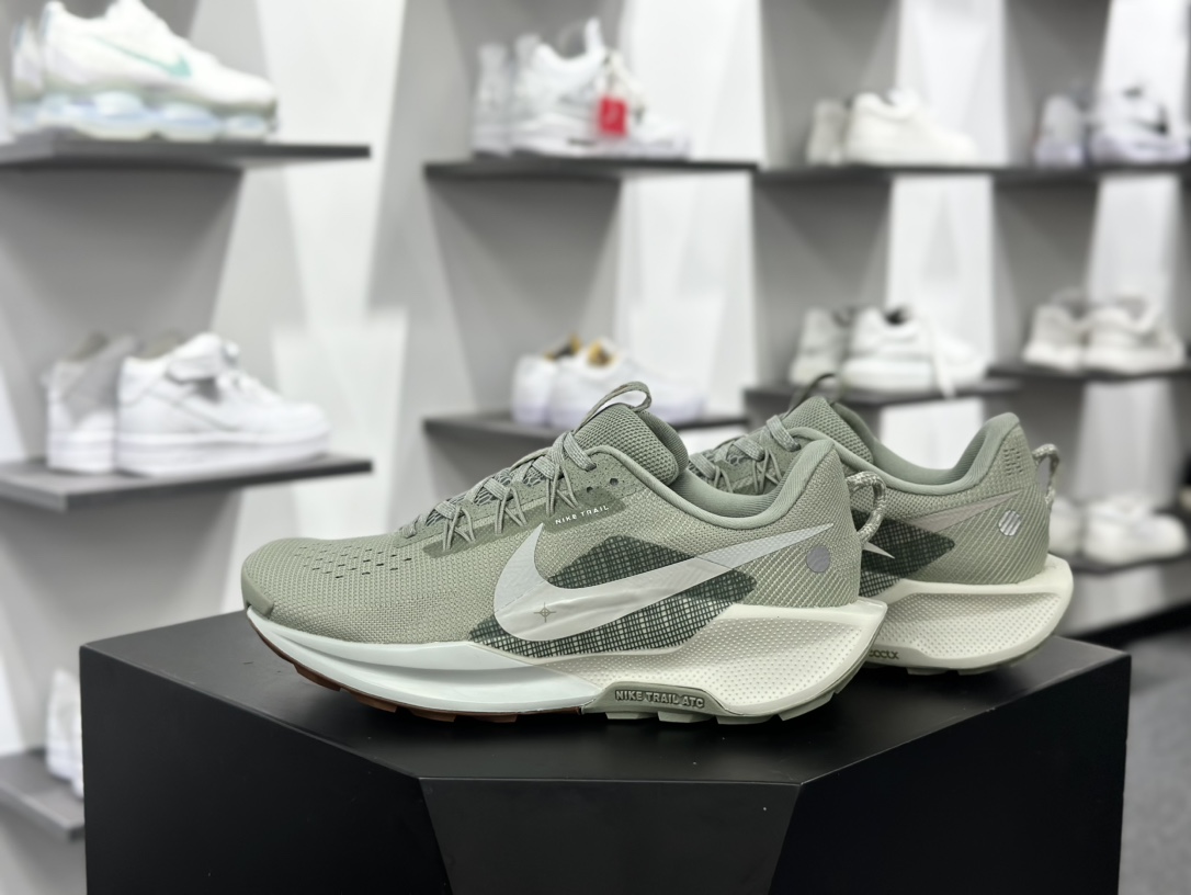 耐克Nike Reactx Pegasus Trail 5”Jade Horizon”飞马低帮户外轻量休闲运动越野慢跑鞋“玉灰绿”DV3864-304