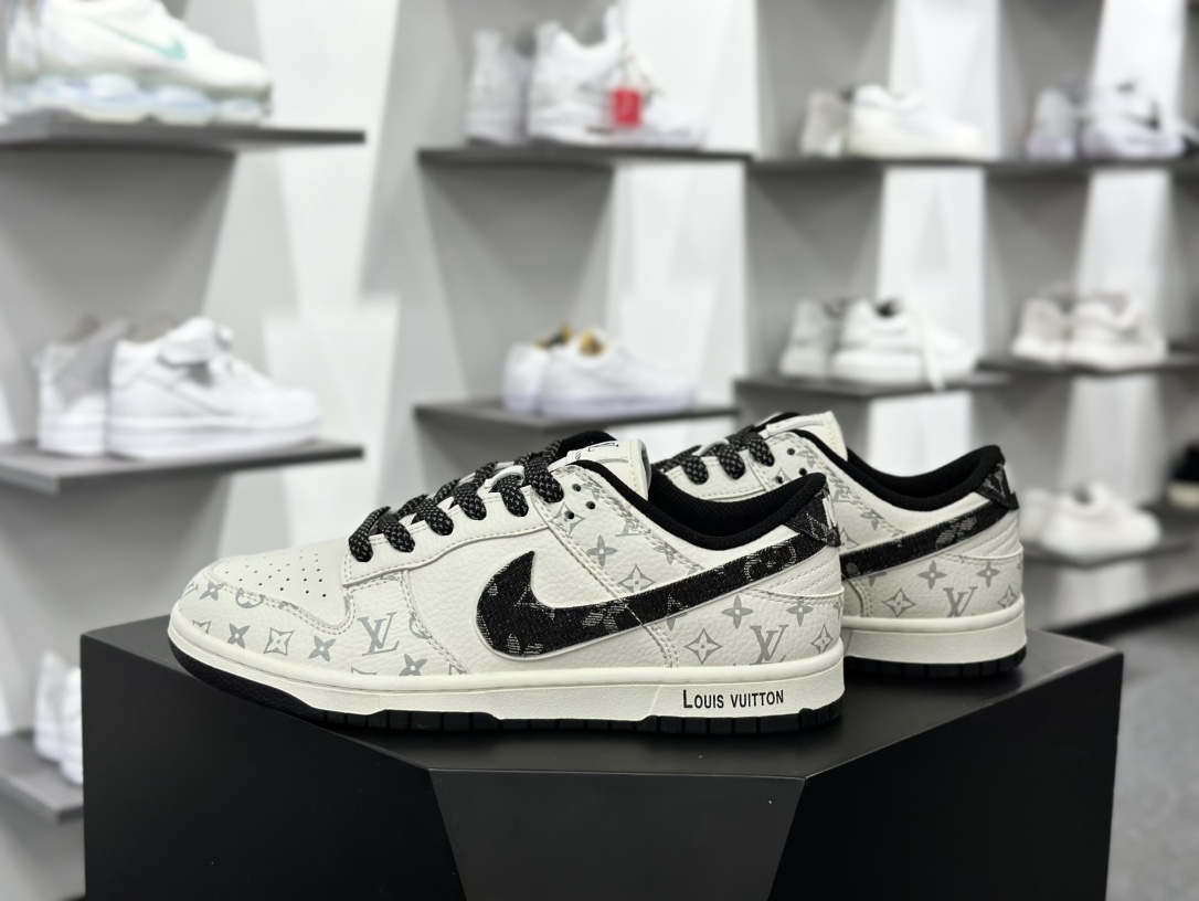 Louis Vuitton x Nike SB Dunk Low”Beige/Black/LV Monogram”扣篮板鞋“皮革米白黑LV老花印面”FC1688-130