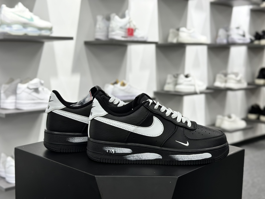 耐克Nike Air Force 1 07 Low ”Black/White”空军一号板鞋“黑白钩子涂鸦小权志龙”CI9533-081