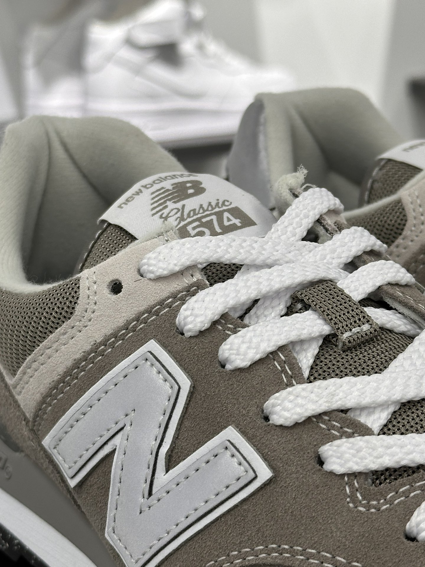 新百伦New Balance ML574系列低帮经典复古休闲运动慢跑鞋“翻毛元祖灰银”ML574EVG