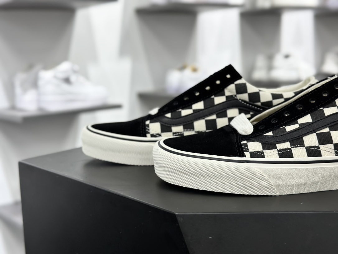 范斯Vans Old Skool Reiue 136 老茱利安136系列低帮半月包头硫化休闲运动板鞋“旧黑米白棋盘格子”VN000MT6V0N