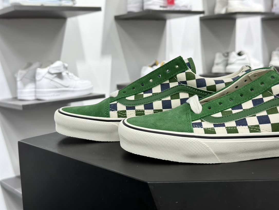 范斯Vans Old Skool Reiue 136 老茱利安136系列低帮半月包头硫化休闲运动板鞋“旧绿米白棋盘格子”VN000MT6V0N