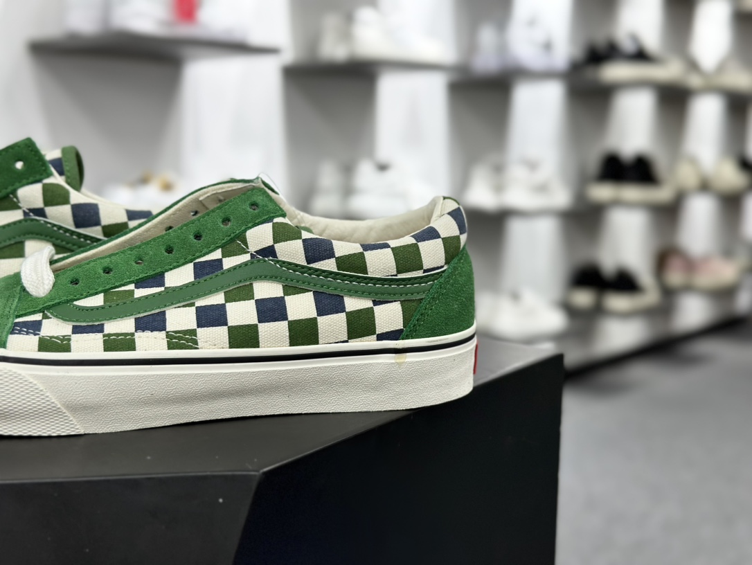 范斯Vans Old Skool Reiue 136 老茱利安136系列低帮半月包头硫化休闲运动板鞋“旧绿米白棋盘格子”VN000MT6V0N