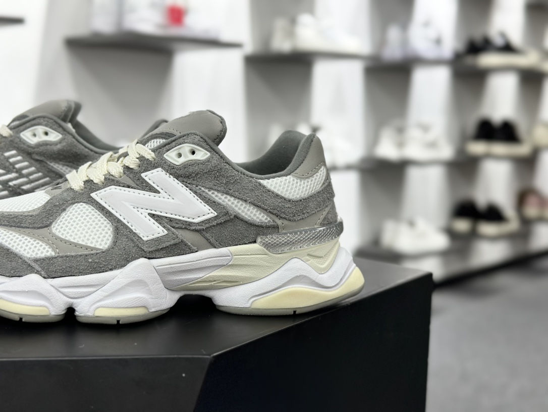 New Balance 9060”Grey White”系列复古百搭老爹风小象蹄休闲运动跑步鞋“灰绿米白”U9060YGA