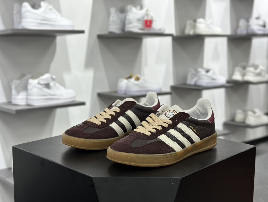 /三叶草Adidas Originals Samba OG桑巴舞板鞋“翻毛褐棕酒红米白”JP5671