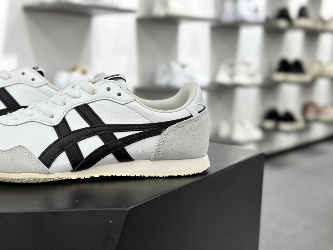 鬼塚虎/Onitsuka Tiger Serrano Low 塞拉诺系列低帮慢跑鞋“白黑浅灰”1183C285-200