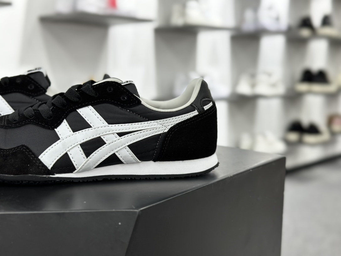 鬼塚虎/Onitsuka Tiger Serrano Low 塞拉诺系列低帮慢跑鞋“黑白”1183B400-001