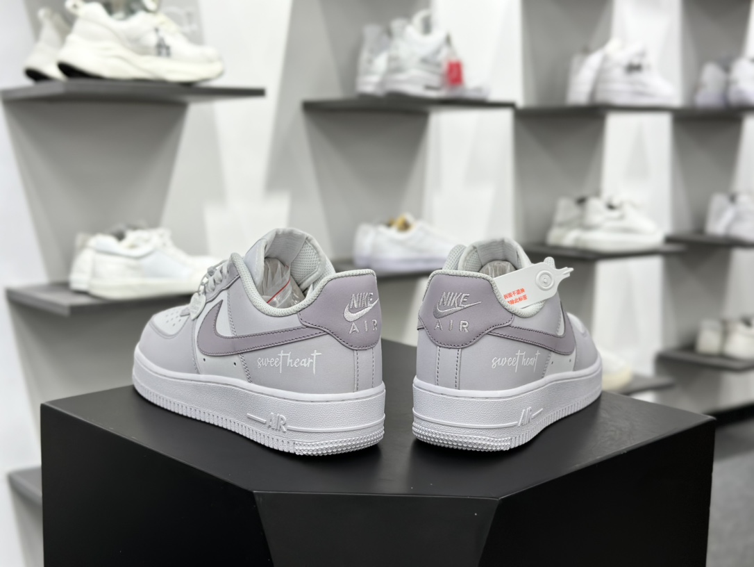 耐克Nike Air Force 1 07 LV8 Low”Sweet heart”空军一号板鞋“白淡粉紫甜心涂鸦”DY8899-004