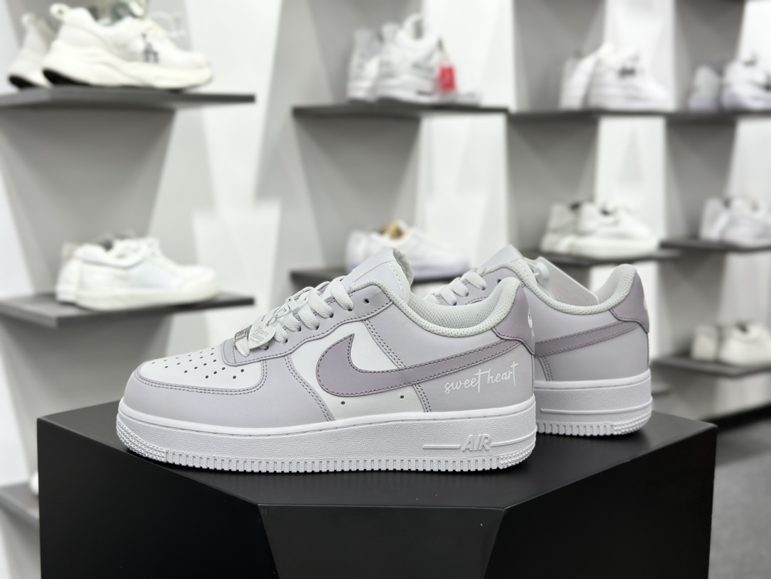 耐克Nike Air Force 1 07 LV8 Low”Sweet heart”空军一号板鞋“白淡粉紫甜心涂鸦”DY8899-004